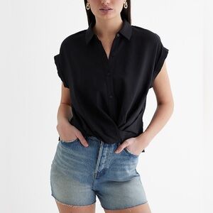 Express. *NEW* Black cuff sleeve twist front top. Size S.